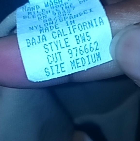 Black bikini bottom size medium - Picture 3 of 4